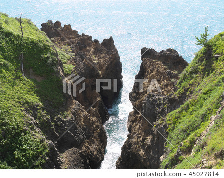 石川縣河口郡能登半島/ Yoshitsune's Hidden / Shika-cho Maehama 45027814