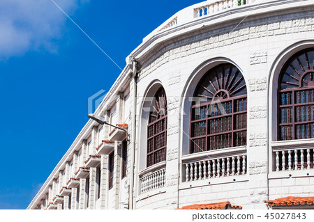 Beautiful colonial building in Cartagena de Indias Beautiful colonial building in Cartagena de Indias 45027843