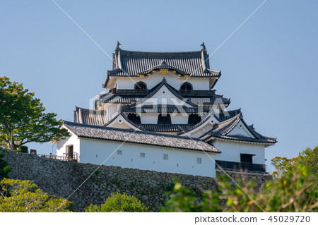 Hikone城堡城堡塔從Genguen的 45029720
