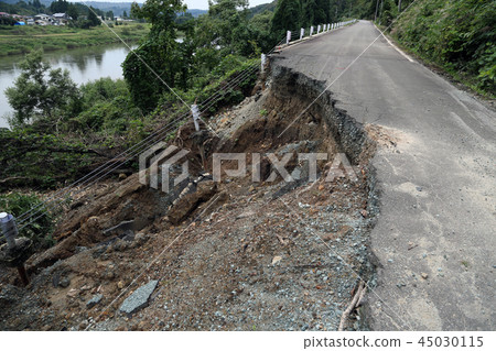 Road collapse due to heavy rain 45030115
