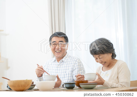 Senior couple having a conversation Senior couple having a conversation 45030862