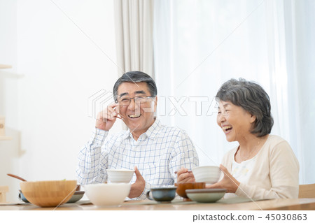 Senior couple having a conversation Senior couple having a conversation 45030863