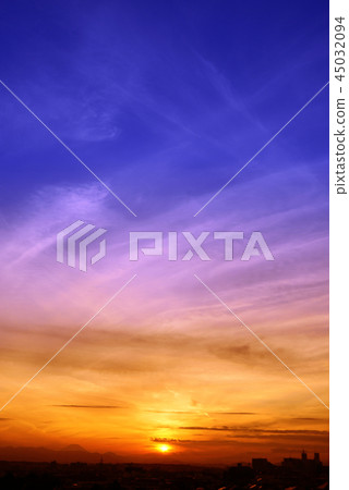 Sunset sky 45032094