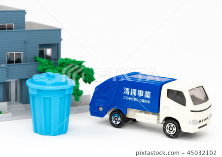 Garbage collection image 45032102