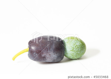 Inumaki Fruit 45033468