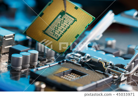 Electronic engineer of computer technology. 45033971