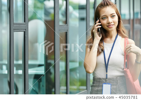 女商人智能手機 45035781