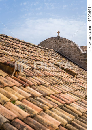 Rooftop of an old house in Dubrovnik 45036614