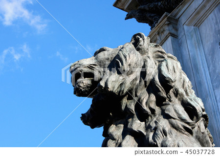 detail on Monument to Cavour on the detail on Monument to Cavour on the 45037728