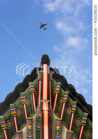 airplane 45039035