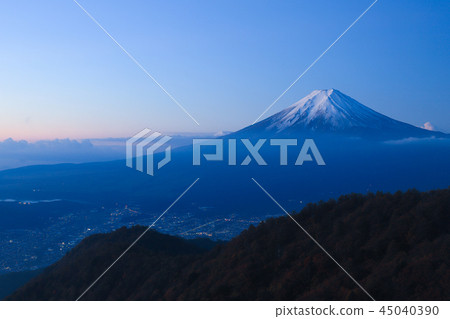 富士山在黎明時分 富士山在黎明時分 45040390