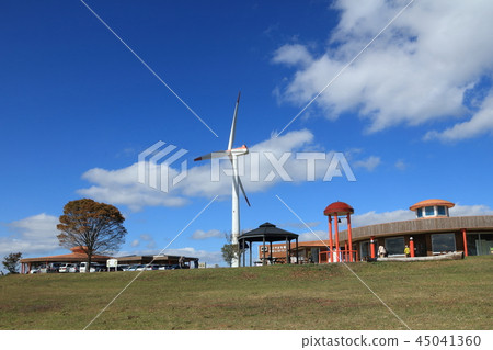 Ubuyama Ranch 45041360