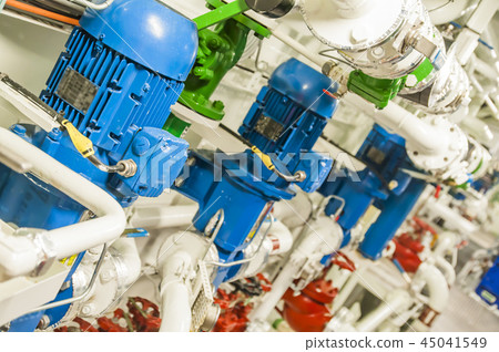Machinery of a modern ship Machinery of a modern ship 45041549