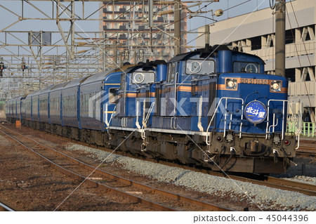 JR Tookkomai Station的北海道DD51拖床專用快速Hokutosei Muroran幹線 45044396