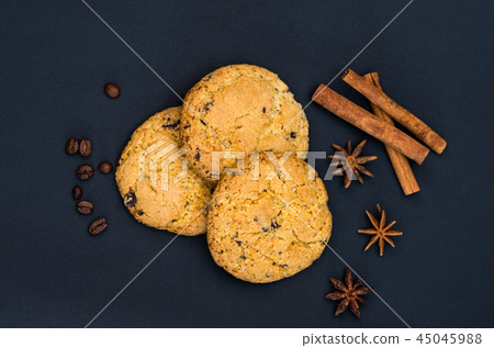 Oatmeal home made gingerbread with spices. Oatmeal home made gingerbread with spices. 45045988