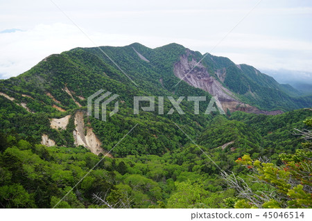 The ridge line from Mt. Mimine to Mt. Akatsuki The ridge line from Mt. Mimine to Mt. Akatsuki 45046514