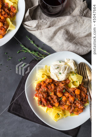 Pappardelle pasta with meat ragout 45047664