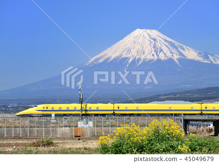 Doctor Yellow and Mt. Fuji-5377 45049679