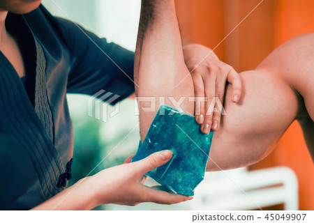 Elbow Pain 45049907