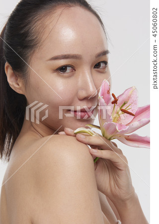 美女 45060802