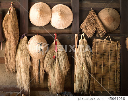 Acupuncture and compilation 45061038