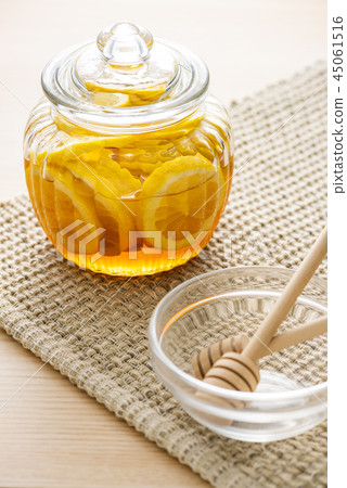 Honey pickled lemon Honey pickled lemon 45061516