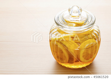 Honey pickled lemon 45061520