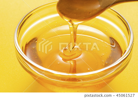 Spoon honey with honey 45061527