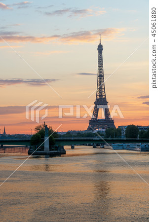 Eiffel tower in Paris, France. Eiffel tower in Paris, France. 45061880