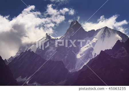 Pamir Pamir 45063235