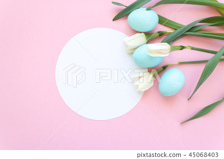 Easter eggs and spring flowers narcissi Easter eggs and spring flowers narcissi 45068403