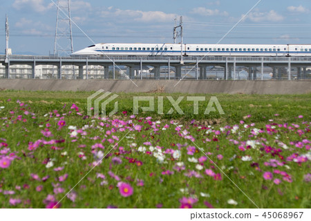 東海道新幹線系列700和宇宙場 45068967