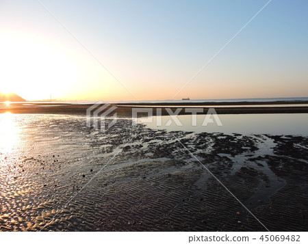 Morning on the Seto Inland Sea 45069482