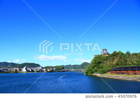 犬山市Kisogawa和犬山城 犬山市Kisogawa和犬山城 45070976