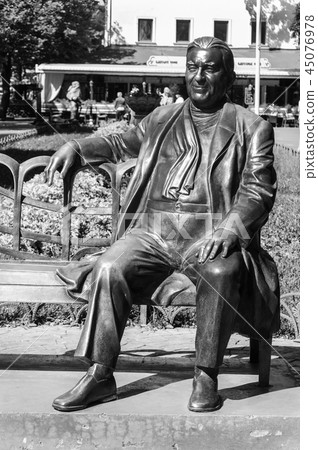 Monument to Leonid Utesov in Odessa Monument to Leonid Utesov in Odessa 45076978