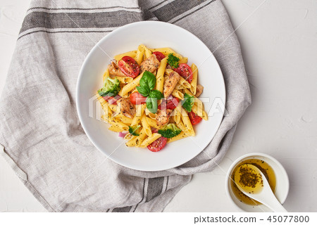 Italian food 45077800