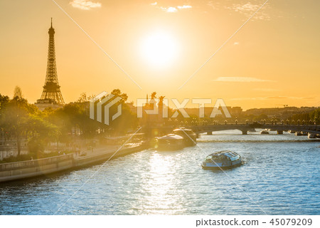 Beautiful sunset with Eiffel Tower 45079209