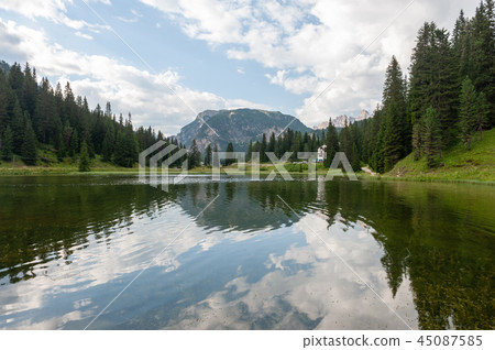 Lago Misurina in the Italian Dolomites 45087585