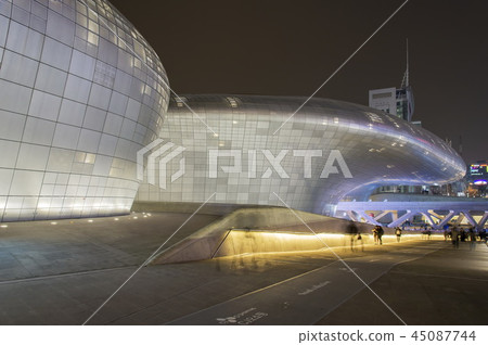 APM Shopping Mall DDP Dongdaemun Design Plaza Stock Photo