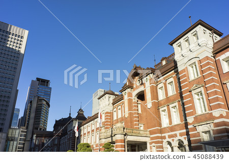 東京站丸之內出口的風景 45088439