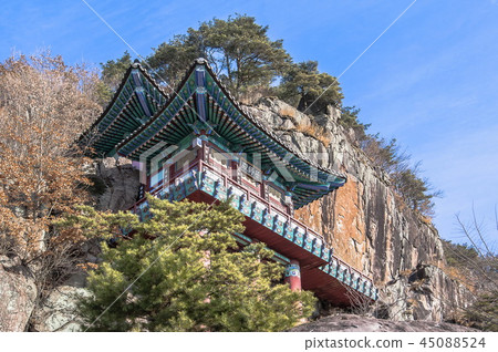 Sacred rock 45088524