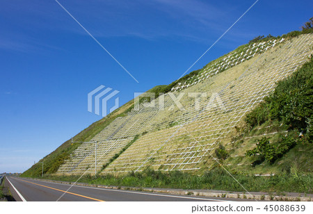 Faced surface 45088639