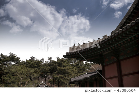 Korean Tradition, Traditional Korean House, Korean Landmark, Korean Palace Korean Tradition, Traditional Korean House, Korean Landmark, Korean Palace 45090504