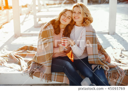 Mother witn daughter 45093769