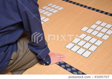 Hundred children 45095707