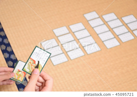 讀一百人 45095721