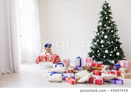 happy holidays Christmas new year tree gifts 45097459
