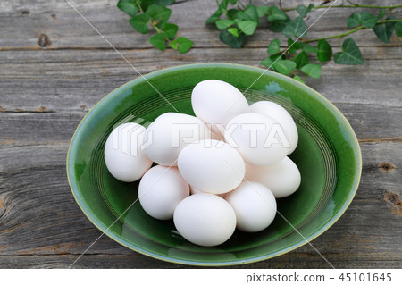 新鮮的白蛋 45101645