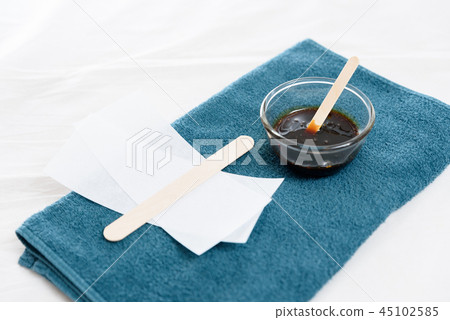 Hair removal wax image 45102585