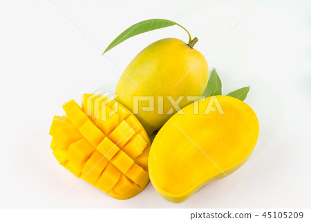 Mango fruit with mango cubes and slices. Isolated  45105209